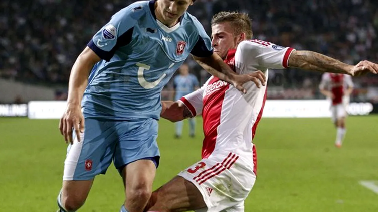 Steaua ar putea scăpa de una dintre vedetele lui Twente, Luuk de Jong. Arsenal şi Liverpool îl doresc pe atacantul olandez