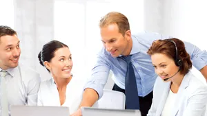 Numărul românilor care lucrează în regim temporar de muncă s-a dublat în ultimii 5 ani, majoritatea fiind angajaţi peste 3 luni