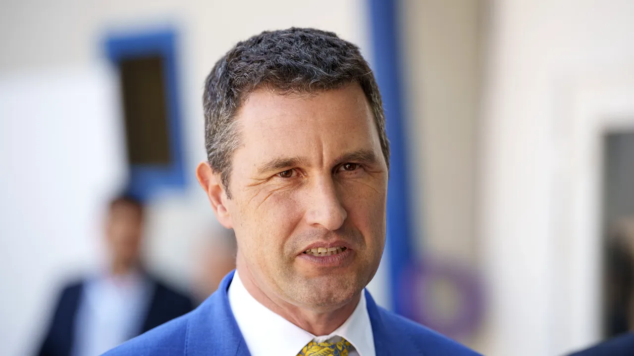 UDMR se alătură campaniei comune PSD-PNL pentru Crin Antonescu