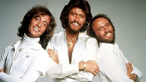 ASCULTĂ SMART RADIO. Film biografic despre formaţia Bee Gees, realizat de producătorul peliculei 