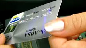 Plăţile online prin card bancar au crescut cu peste 50% anul trecut