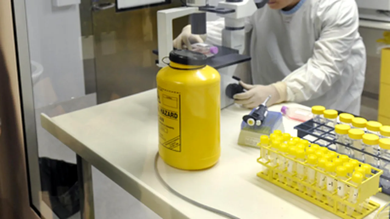 Harta genetică a virusului HIV, decodată de cercetătorii