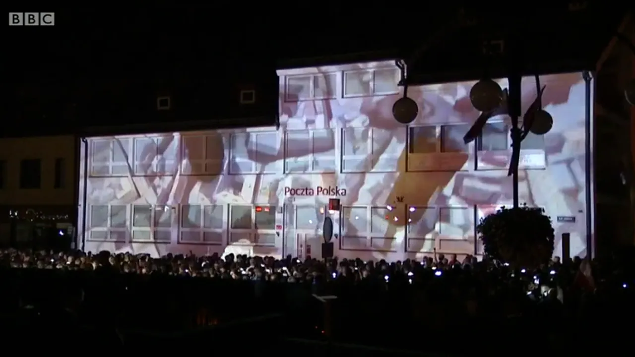 Momentul izbucnirii celui de-al Doilea Război Mondial, retrăit în Polonia: Sirenele au sunat pentru a marca invazia trupelor naziste | VIDEO