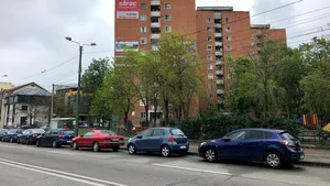 Mesajul unui afiş pus de USR pe un bloc din Timişoara: „PSD te vrea sărac şi dependent de partid” | FOTO