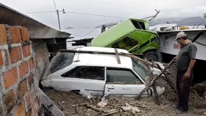 Uraganul Ida a provocat moartea a 124 de oameni în El Salvador şi se îndreaptă către SUA