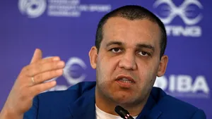 Discurs vehement al rusului Kremlev la adresa fostului preşedinte IBA, C K Wu: „Ar trebui împuşcat”