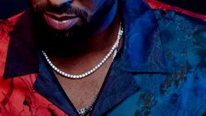 Rapperul Naps, suspectat că a violat o femeie în timp ce aceasta dormea, va fi judecat în februarie