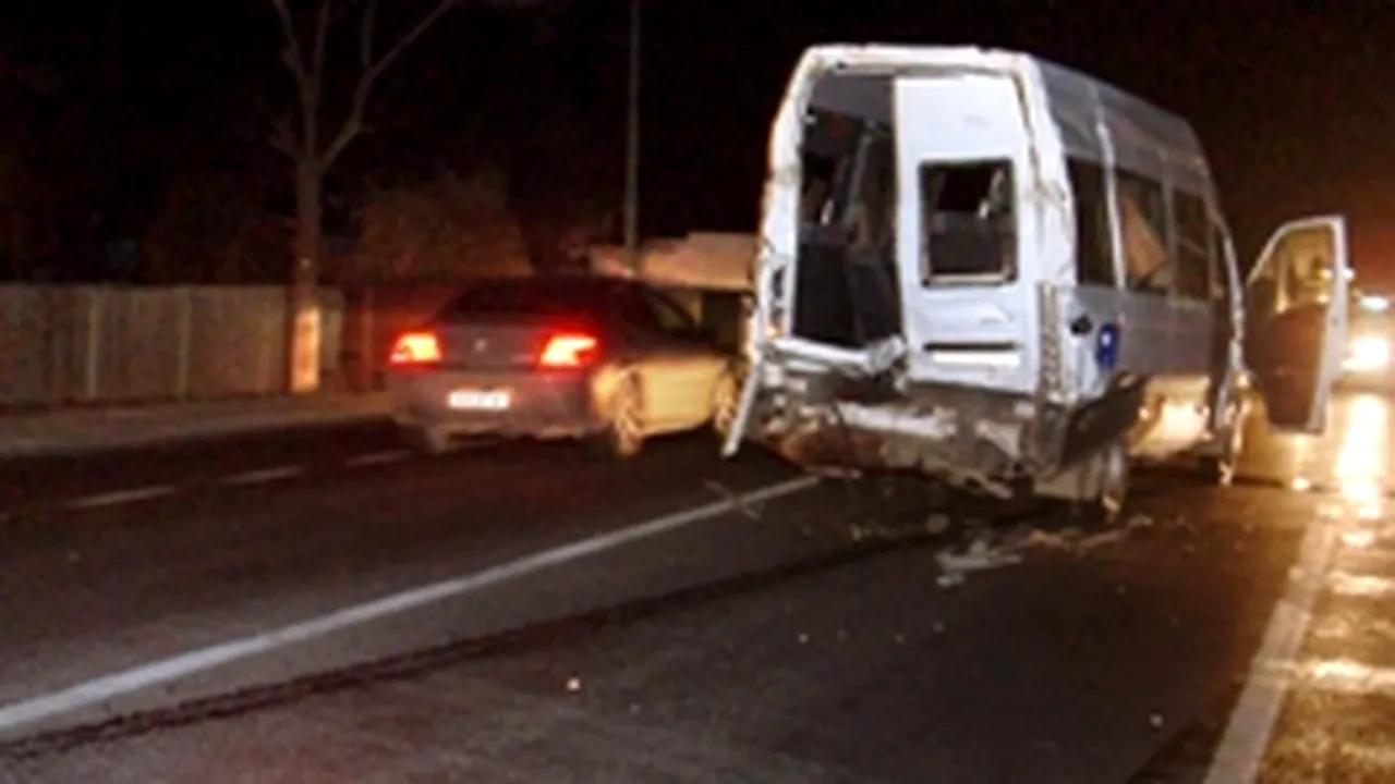 Cluj: Unsprezece răniţi într-un accident rutier