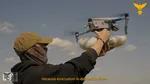 (FOTO/VIDEO) Ucrainenii arată cum dronele livrează ajutoare medicale. Imagini publicate de GUR