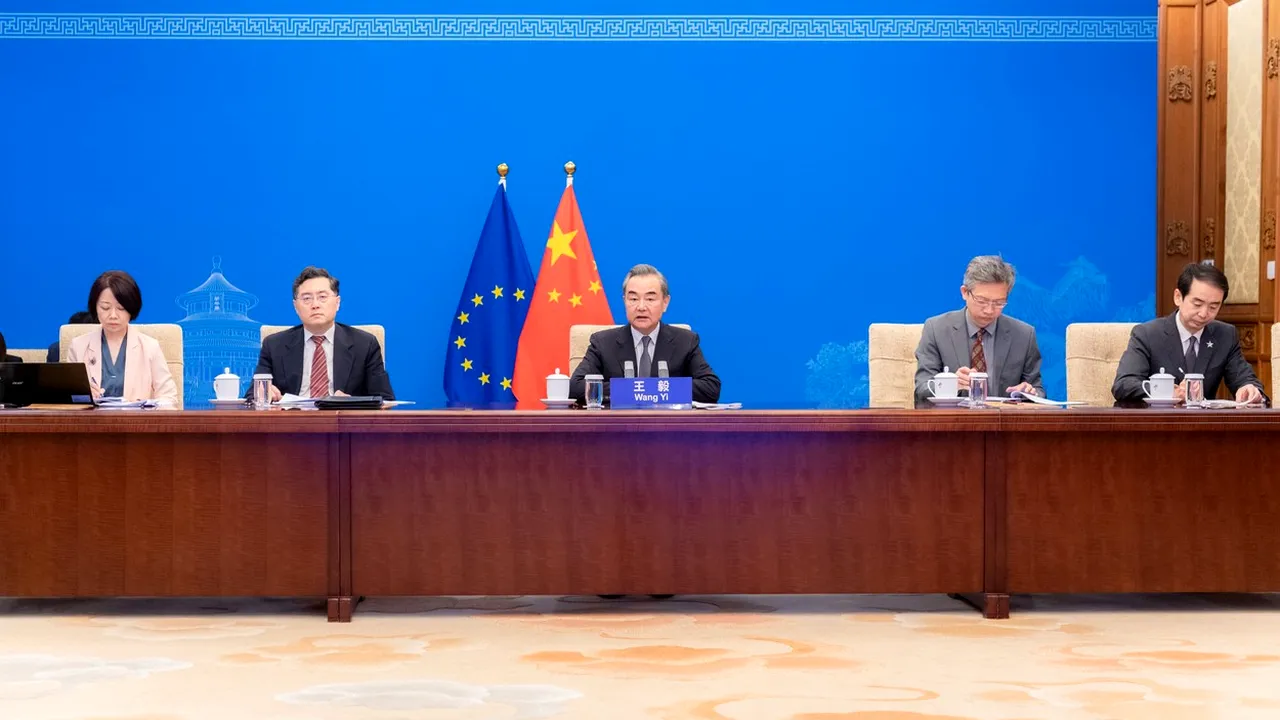 Financial Times: China acuză UE de periclitarea comerţului mondial şi îndeamnă NATO să evite activităţile în Asia 