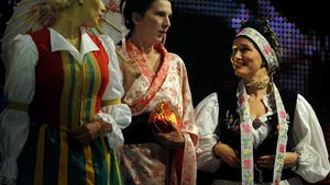 Balul de caritate de Halloween a adunat circa 350.000 de euro - GALERIE FOTO