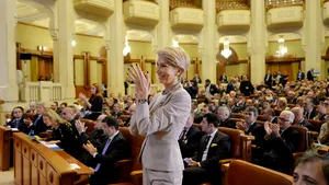 Raluca Turcan, liderul filialei Sibiu, a fost aleasă preşedinte interimar al PNL, în unanimitate: Am demonstrat că nu fac parti-pris-uri