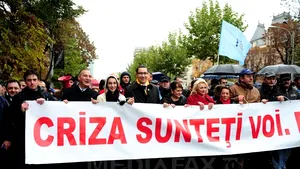 Mitingul din Bucureşti în imagini