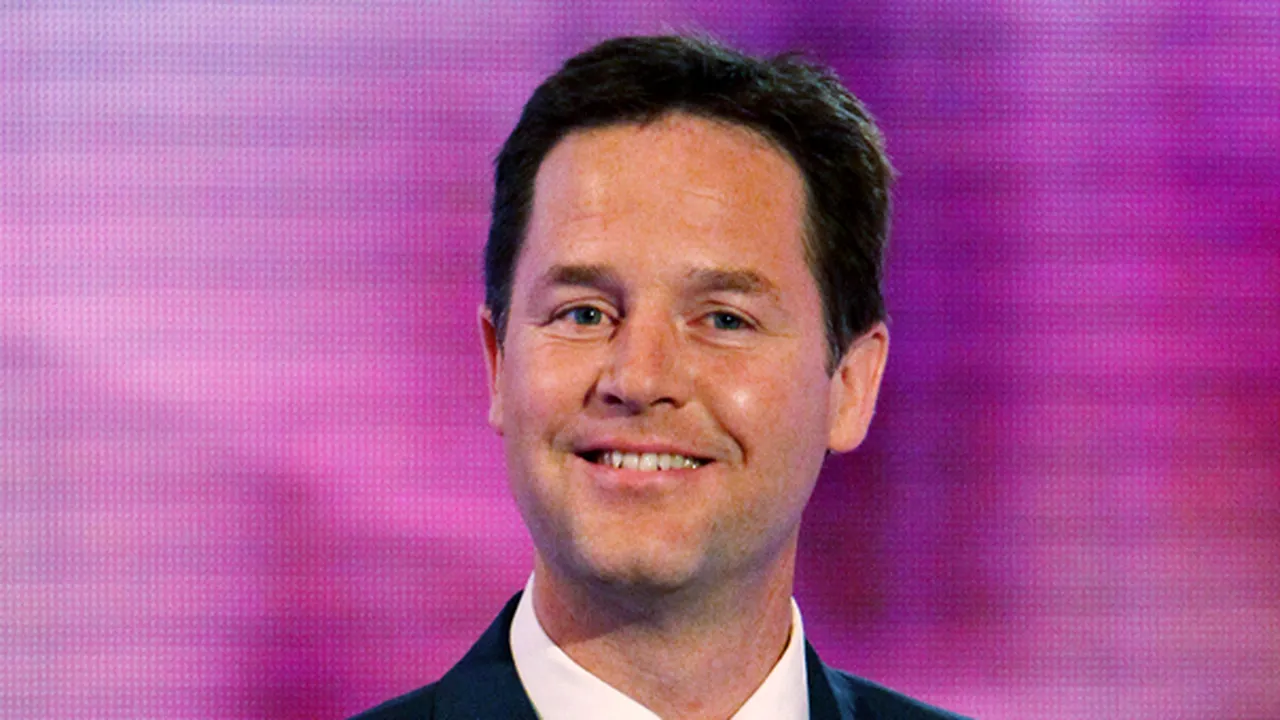 Liderul liberal-democraţilor britanici, câştigătorul alegerilor virtuale