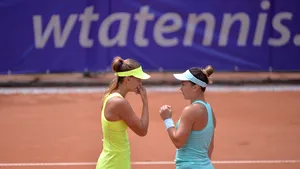 Andreea Mitu şi Rosalie Van der Hoeck s-au calificat în turul doi la turneul de tenis de la Palermo