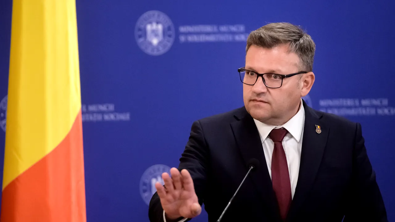 Ministrul Budăi, confruntat cu moţiune simplă: Este un simulacru 