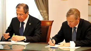 Rusia şi NATO au încheiat acordul privind tranzitarea teritoriului rus spre Afganistan