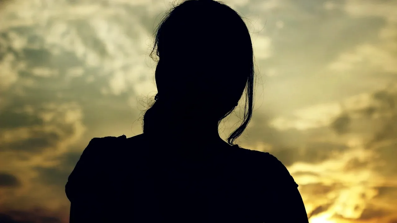 EXCLUSIV. Tânără din România care lucrează în Kabul: ”Nu vreau să plec până nu e absolut nevoie să plec. Mă îngrijorează panica generală şi poziţia comunităţii internaţionale”.