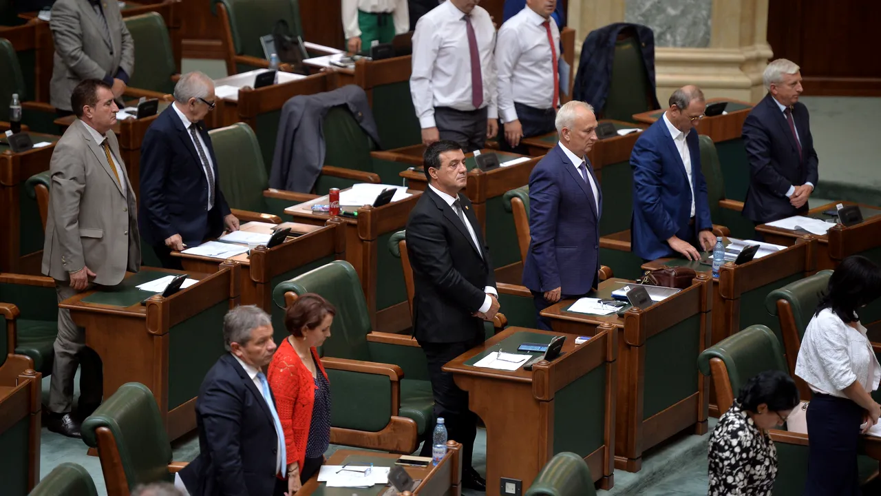Conflictul de interese pentru aleşii locali va fi sancţionat cu scăderea a 10% din indemnizaţie