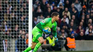 Mathew Ryan donează bani victimelor din Australia în funcţie de şuturile apărate în Premier League