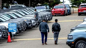 Piaţa auto în iulie: creştere pe fondul creşterii discounturilor odată cu suspendarea Rabla 2025