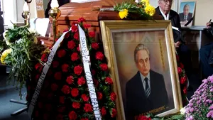 Preşedintele Băsescu l-a decorat post mortem pe Ion Diaconescu