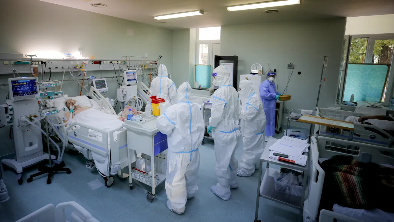 Coronavirus în România LIVE UPDATE 16 noiembrie. Cele mai noi cifre. 1.681 de persoane sunt internate la ATI. Bilanţ COVID