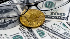 Bitcoin se apropie de 18.000 de dolari