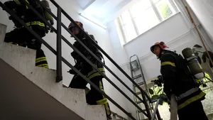 PNL Bucureşti: Şcolile din Capitală nu sunt pregătite de începerea anului şcolar. Peste 170 de şcoli, grădiniţe şi universităţi, în categoria de risc seismic