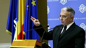 Isărescu: Ritmul de creştere a PIB ar putea încetini cu 1-2% în perioada următoare