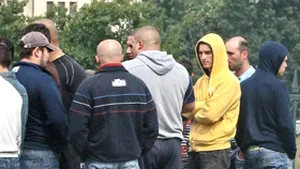 Gândul: Găştile de cartier din Bucureşti au dat-o pe droguri