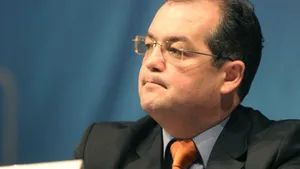Gândul: Cu cine ţin politicienii români