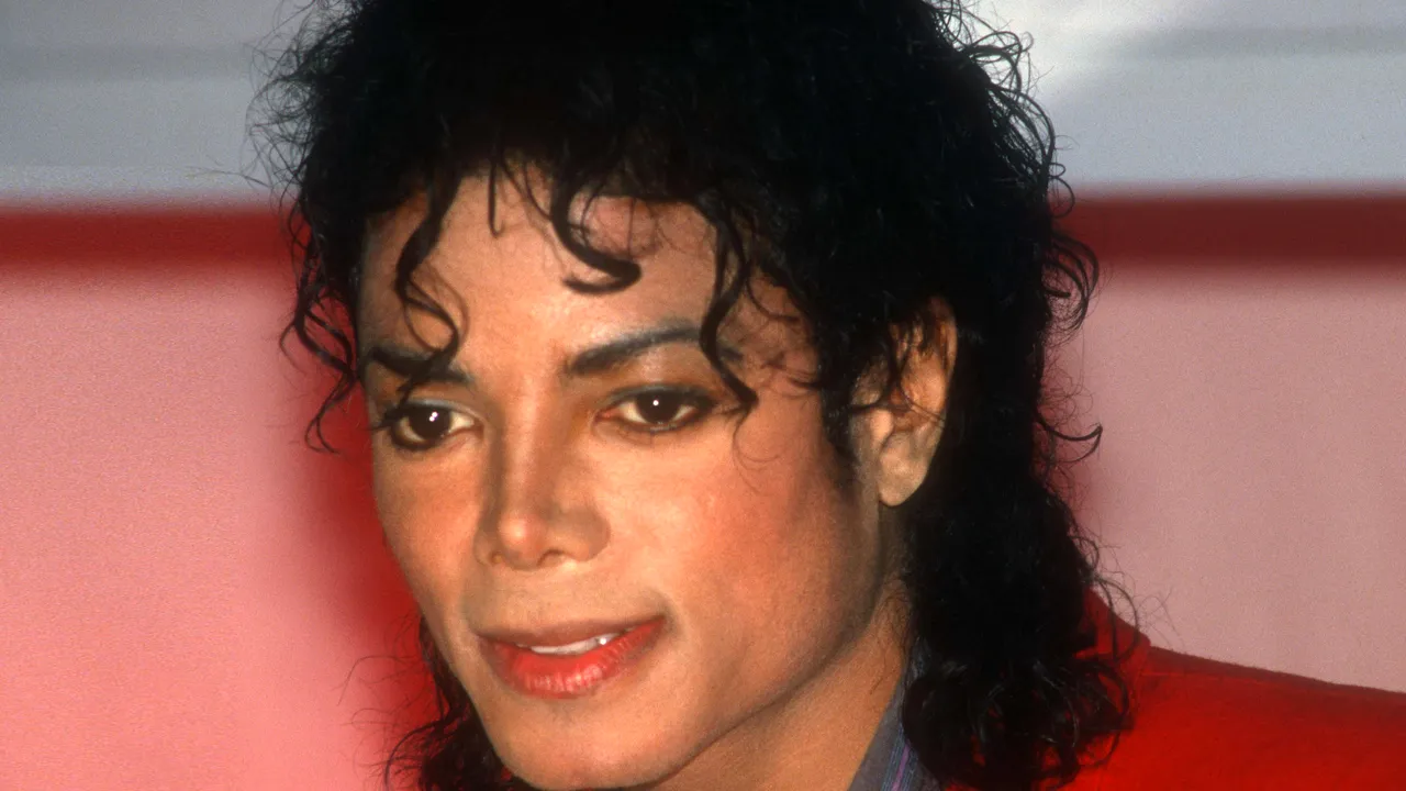 ASCULTĂ SMART RADIO | Michael Jackson rămâne lider în topul celor mai bogate vedete care nu mai sunt în viaţă