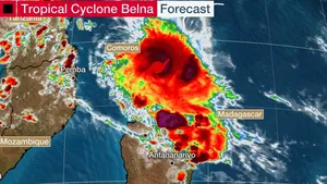MAE: Cod roşu pentru ciclonul tropical „Belna”, în Arhipelagul Mayotte, Franţa