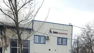 INCENDIU la o hală de tratare termică a metalelor din Băicoi. Muncitorii au reuşit să iasă la timp