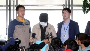 Patru membri ai echipajului feribotului sud-coreean naufragiat, inculpaţi pentru omor involuntar