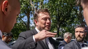 Elon Musk avertizează: ,,Al Treilea Război Mondial este un risc pentru civilizaţie. Dacă începe, nu ne-am putea reveni