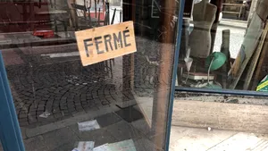 Cutremur mediatic în Franţa: Restaurantele fără Covid-19, destinate doar elitelor şi miniştrilor