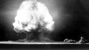 O bombă atomică de 260 de ori mai puternică decât cea de la Hiroshima a fost la un pas de a exploda în SUA în 1961