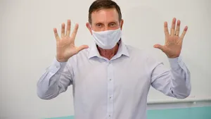 Primarul din Rio de Janeiro a fost arestat cu nouă zile înainte de sfârşitul mandatului. Acuzaţiile care i se aduc