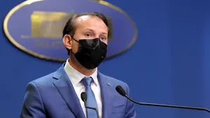 Lovitură dată de tabăra lui Orban. Un liberal cere în instanţă anularea hotărârii privind dispensa acordată lui Florin Cîţu de a candida la preşedinţia PNL