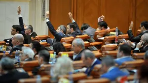 Liniştea din Parlament. Cine sunt aleşii care au vorbit doar la depunerea jurământului. Printre aceştia se află şi un ministru al Cabinetului Dăncilă