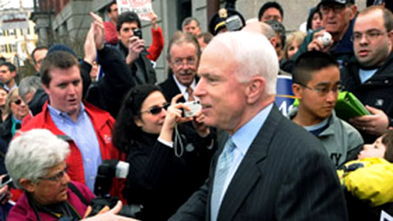 McCain are şanse mici să câştige alegerile prezidenţiale - IHT