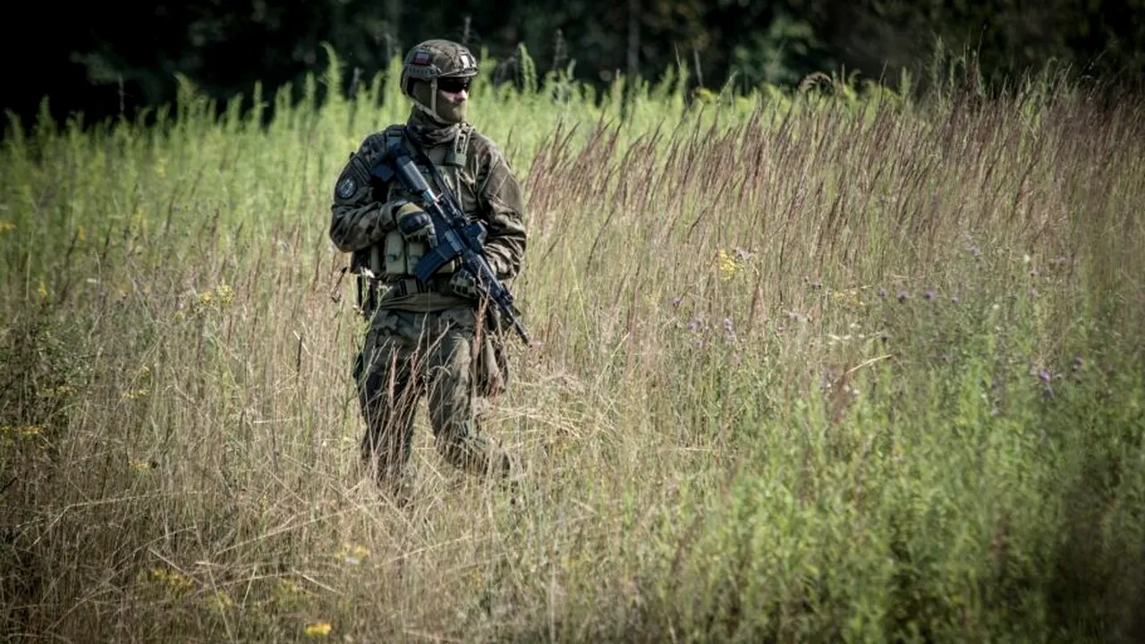 Un militar francez, ucis în Liban. Mesajul lui Macron