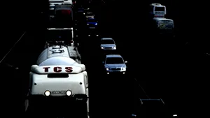 Circulaţie îngreunată pe DN6 între Alexandria şi Bucureşti