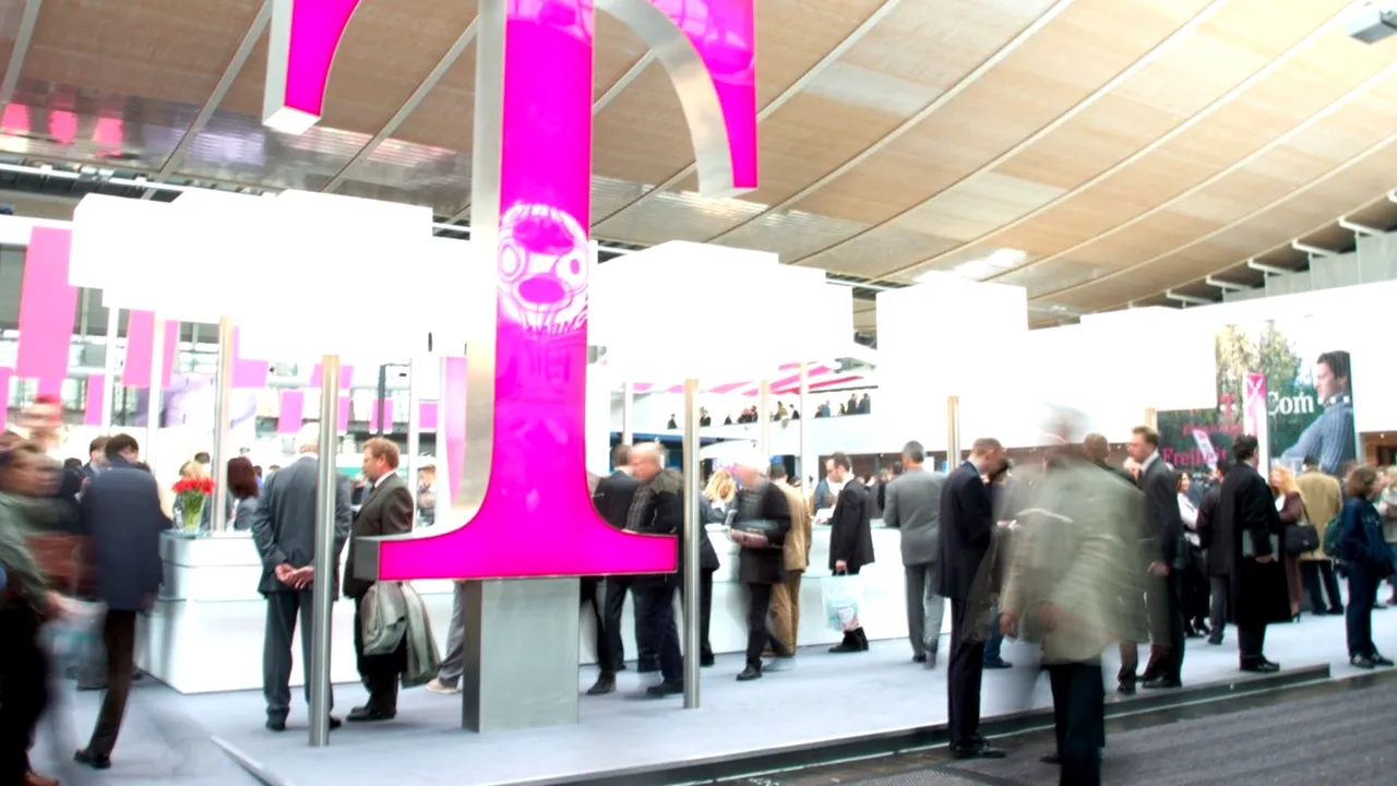 Veniturile consolidate ale Telekom Romania au crescut anul trecut cu 5%, până la 980 de milioane de euro