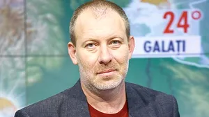 Veşti bune despre starea de sănătate a lui Florin Busuioc: Nu mai este dependent de aparate şi umblă câţiva paşi în salon/ Cât timp va mai fi internat