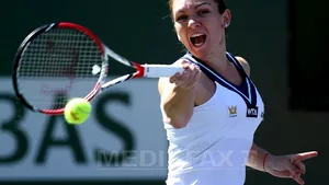 VICTORIE pentru Simona Halep la Indian Wells: 6-2, 1-6, 6-4 în faţa jucătoarei Eugenie Bouchard. Românca s-a calificat în sferturi