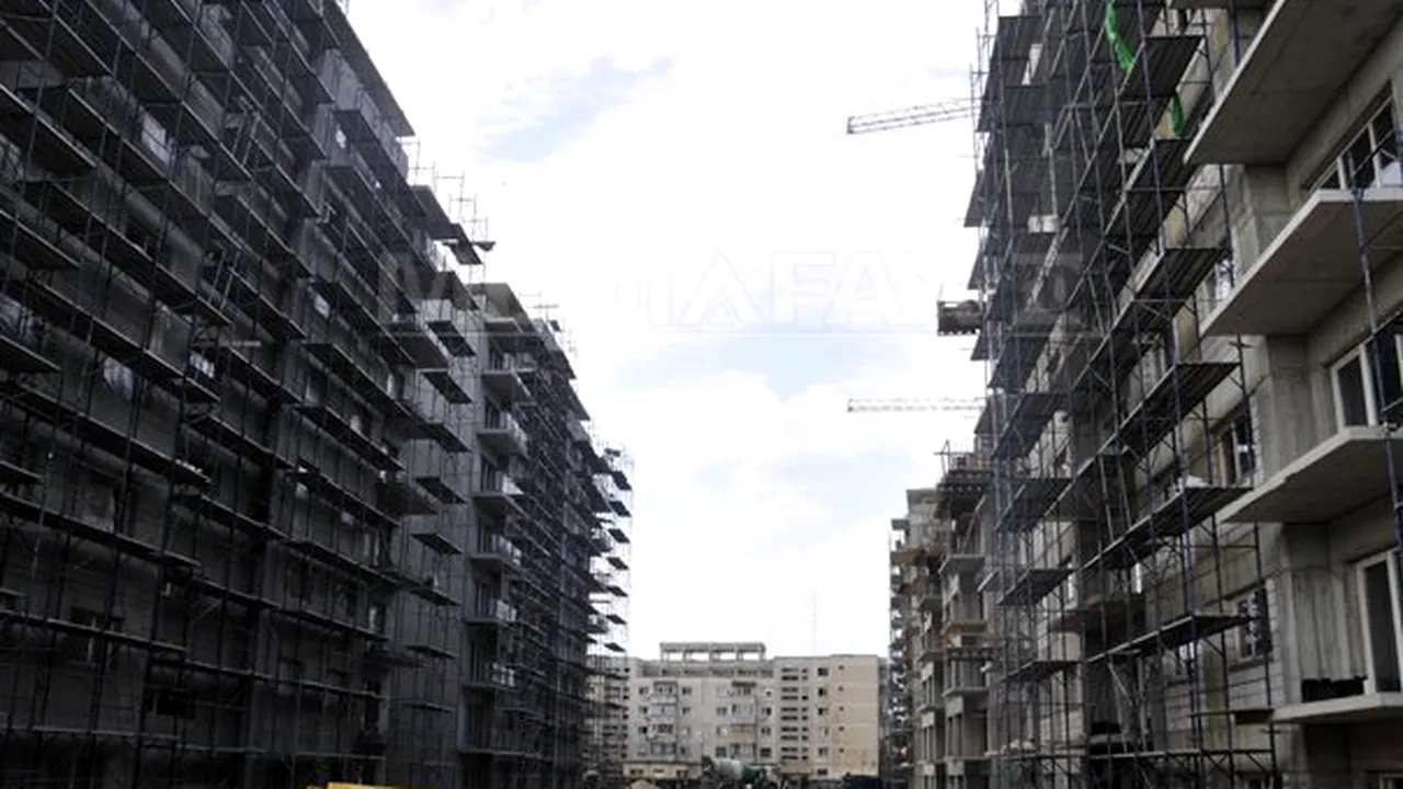 Prima Casă nu stimulează construcţiile. Programul este orientat către tranzacţiii cu apartamente vechi