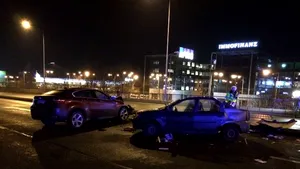 Grav accident de circulaţie pe podul Băneasa, la intrarea în Capitală - FOTO, VIDEO
